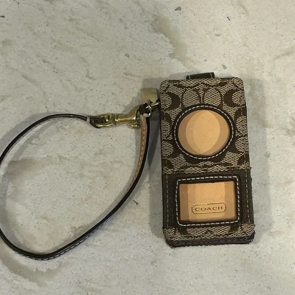 Coach Mini Ipod Case - Picture 5 of 5